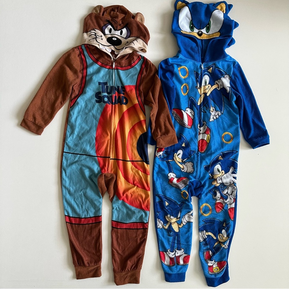 Bundle Boy 2 Character Pajamas Sonic the hedgehog + Taz XS 4/5